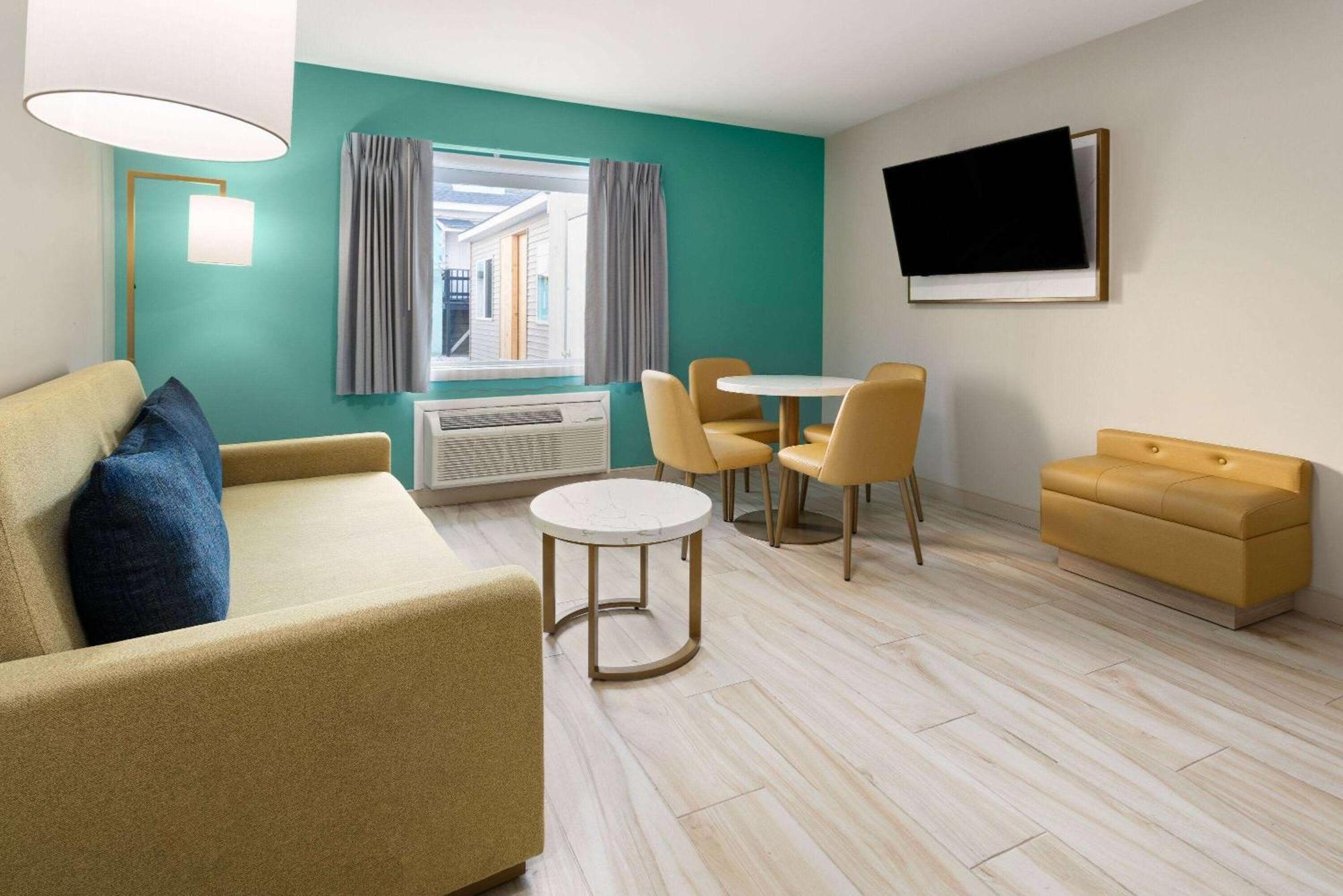The Vibes Hotel, Trademark Collection By Wyndham Wildwood Exterior photo